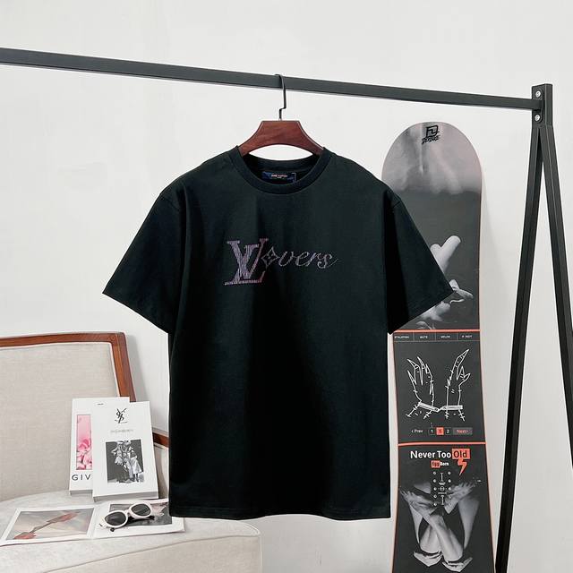 Louis Vuitton Lv Vertical Stripe Rainbow Gradient 3D Printed Short-Sleeve T-Shir