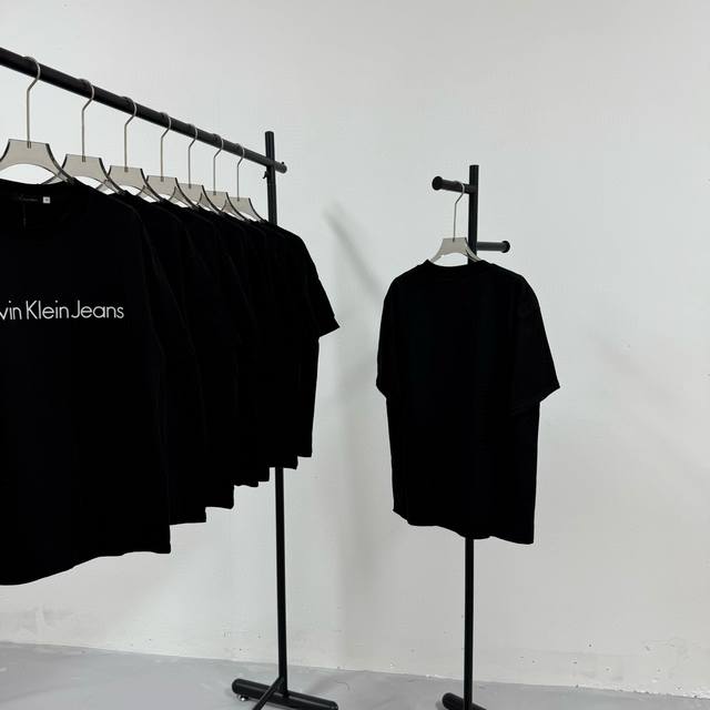 63# Calvin Klein Ck Classic Logo Black And White Printed Short-Sleeve T-Shirt 26