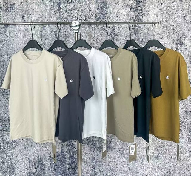 9028 Hanging Photo Carhartt Wip Classic Embroidered Logo Round Neck Short-Sleeve