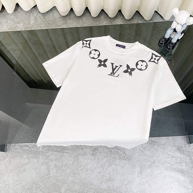 Louis Vuitton Classic Pattern Round Neck Short-Sleeve T-Shirt Style Number: 6328