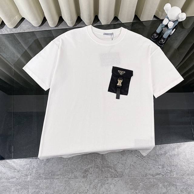 Prada 2025 New Pocket Functional Casual Round-Neck Short-Sleeve T-Shirt Popular