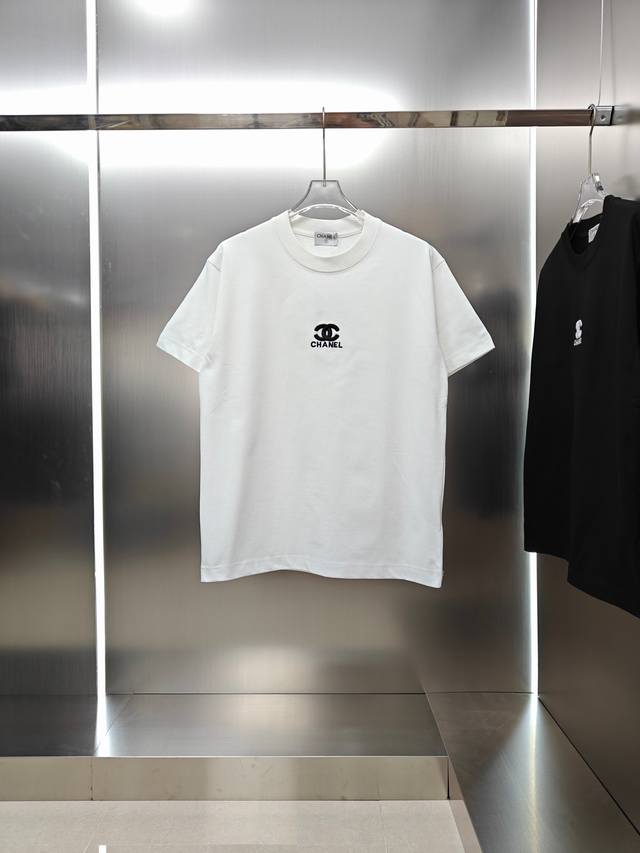 Chanel 2025 Spring/Summer New Arrival Unisex Short-Sleeve T-Shirt! Custom-Made E