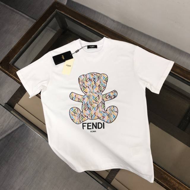 Style Number: F011 Fendi 2025 Summer New Arrival Round Neck Short-Sleeve T-Shirt