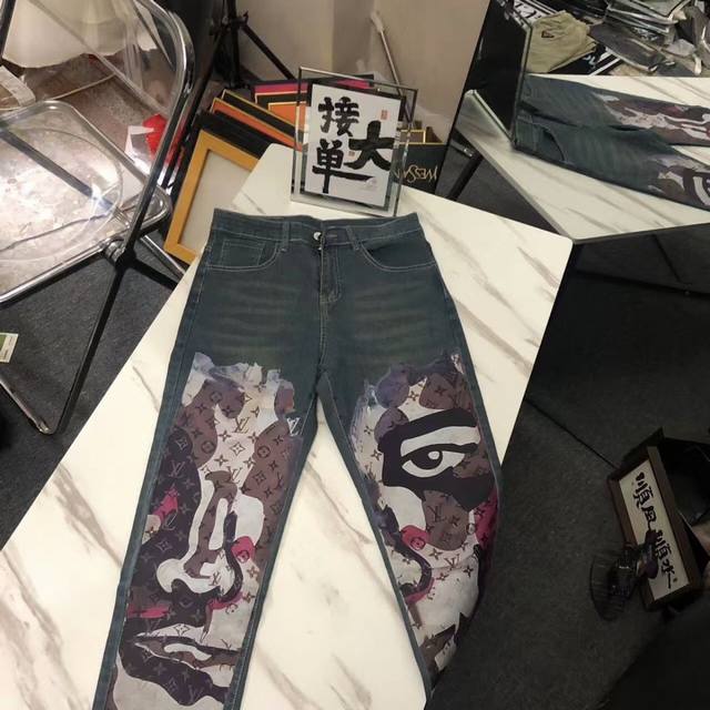 Oc-729 Louis Vuitton Jeans, Slim-Fit Design, Stretch Fabric, Pre-Washed Finish,
