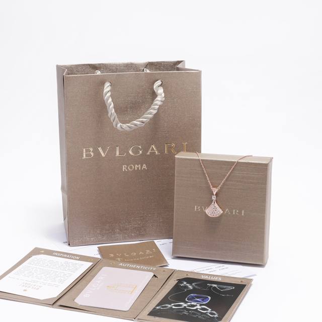 Bvlgari Fan-Shaped Pendant Necklace Official Website Latest Model, Worn By Many