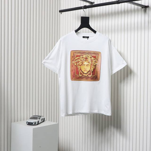 Versace Medusa Head Print Logo Short-Sleeve T-Shirt Summer Channel Exclusive New