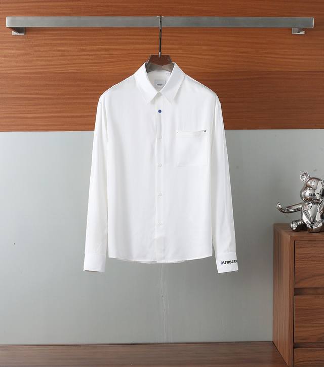 Burberry Flagship Store Latest Men's Essential Shirt, Made From Natural Cotton,