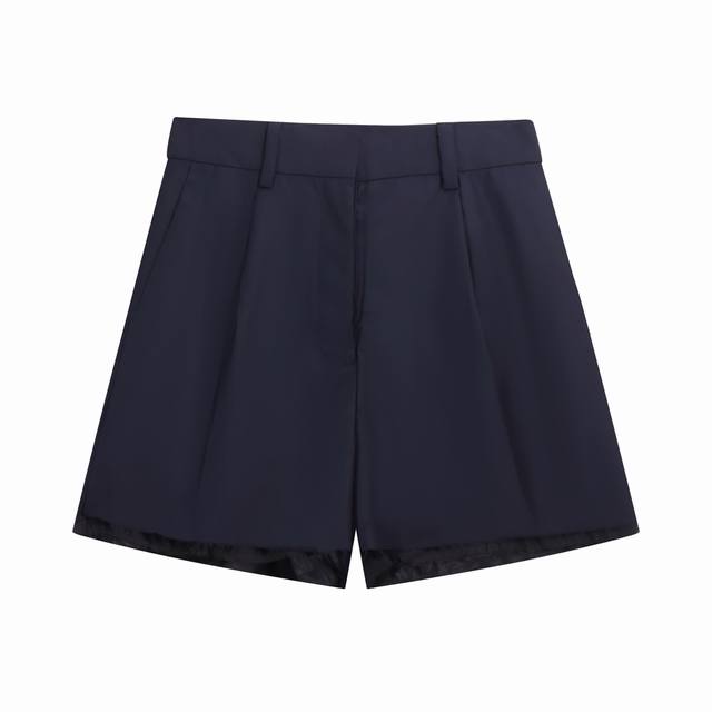 D New Miumiu 25Ss Batavia Shorts The Fabric Is Made From 100% Wool Suit Material