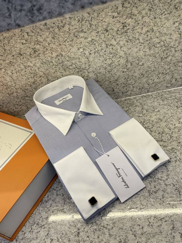 Sf Ferragamo 25 Ss Year-Round Classic Shirt - High-Quality, Elegant Design, Offi