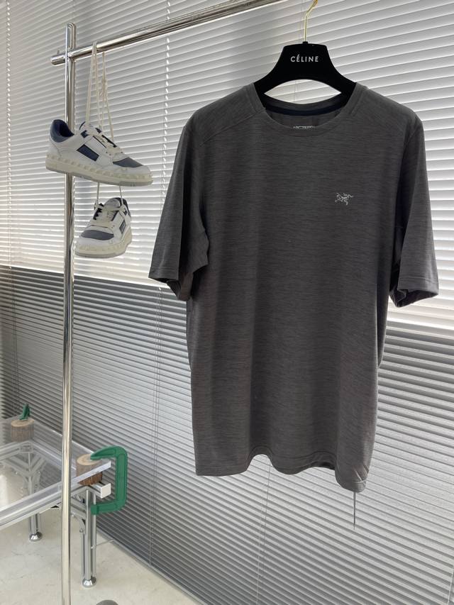 Bird House Men's Summer T-Shirt Breathable Quick-Dry Shirt Round Neck Sports Out