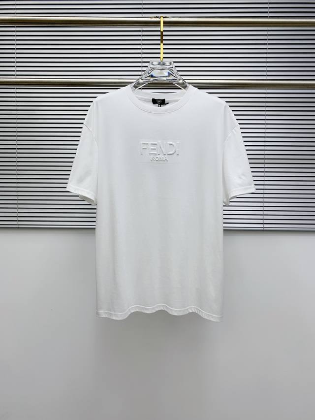 Fendi 2025 Spring/Summer New Arrival Unisex Short-Sleeve T-Shirt, The Latest Mod