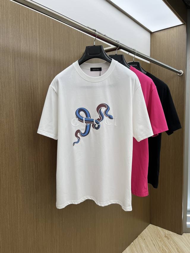 Guc Exclusive Debut For The 2025 Early Spring Collection, Available Simultaneous