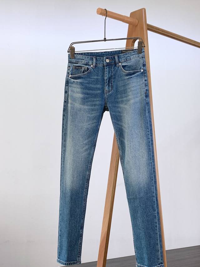 Dolce&Gabbana 2025Ss Early Spring New Arrival A Pair Of Jeans Embodying The Quin