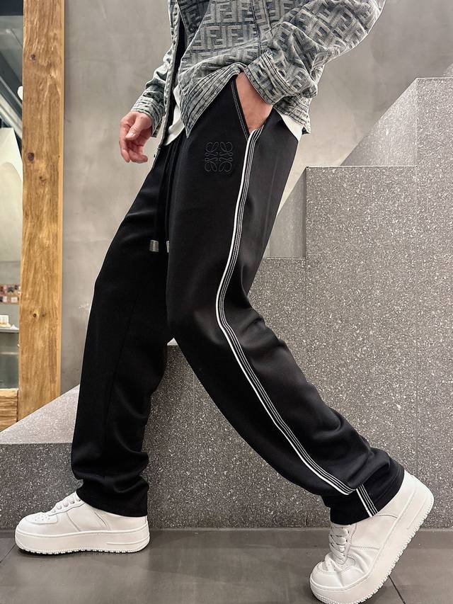 Loewe Top-Quality Product! 2025 Spring/Summer New Casual Pants! Available On The