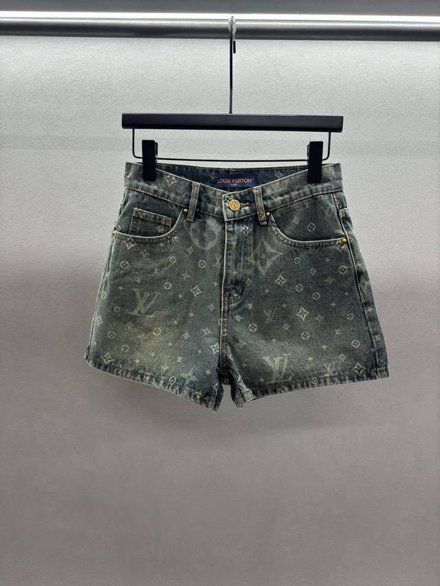 2660 Spring And Summer ! 1V Vintage-Inspired Denim Shorts, 's Timeless Color Pal