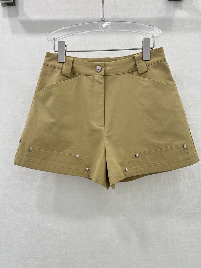 Louis Vuitt*N Early Spring Denim Shorts A Must-Have For Everyone. Diagonal Pocke