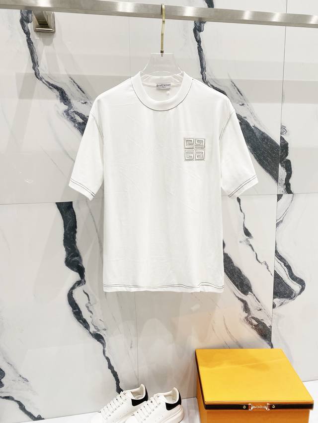 Givenchy Gvc 320G Round Neck Short-Sleeve T-Shirt Leather Label Brand Logo Embro