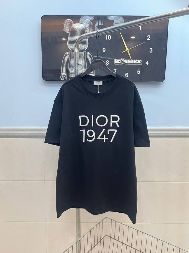 Style Number 109 Dior Dior Thousand Needle Embroidered Round Neck Short-Sleeve S