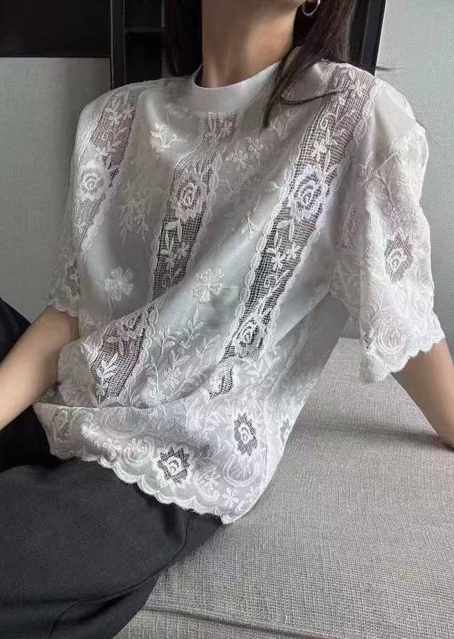 Best-Selling Custom-Made Lace-Embroidered Top Now Available Burned Lace-Embroide