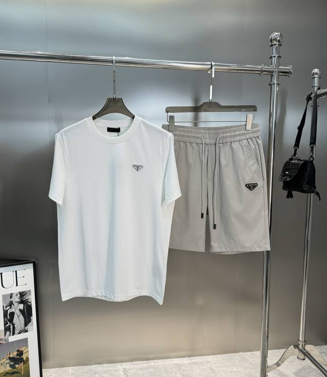 Top Pants Prad*A Prada 25S New Short Pants! Can Be Paired With The Set. Classic