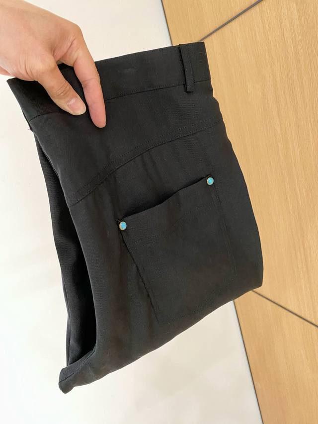 Lv* Men's Casual Pants Top-Quality Fabric Casual Pants, The Latest Design With A