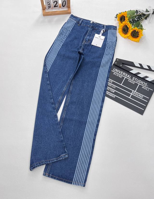Dior Dior Official Website New Arrival Straight-Leg Denim Pants. The Sporty Desi