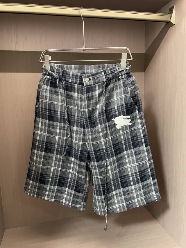 Burberry 2025 Spring/Summer Embodies Classic British Elegance. The Check Pattern