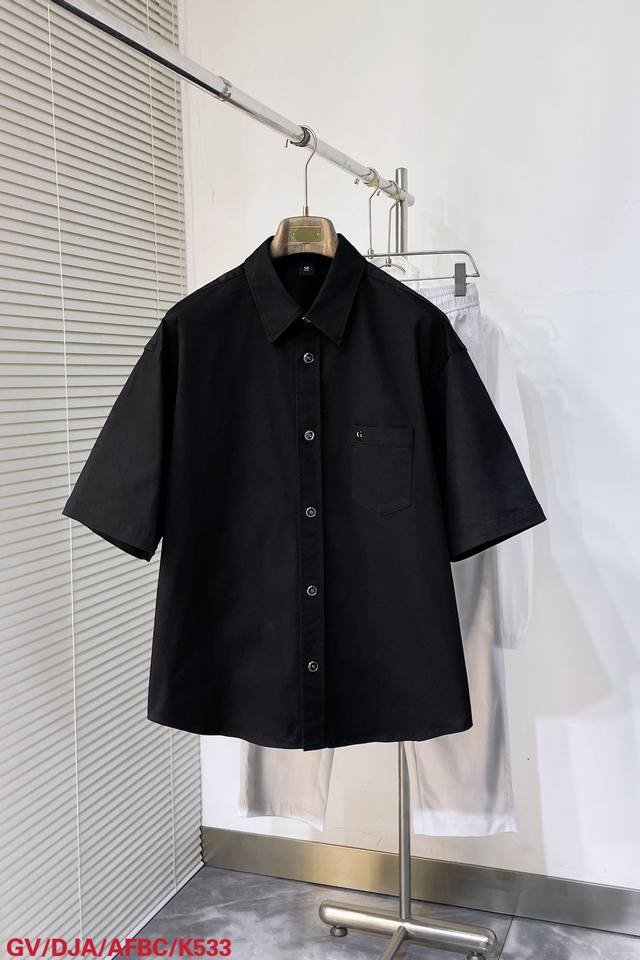 K533 Gv Givenchy 25Ss New Model With Brand-Specific Hardware Accents, Custom-Dye