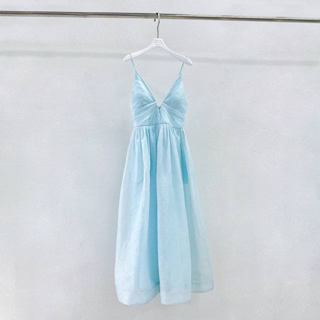 Style Number: 25005 Composition: 55% Linen 45% Silk Size: 0 1 2 3 Waist Chest Le