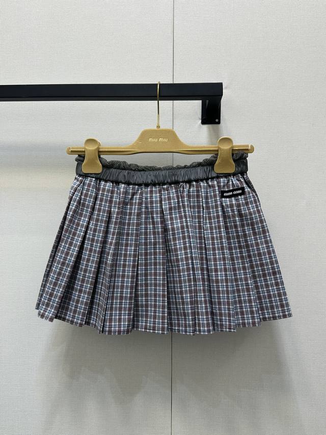 Miumi* 25Ss Spring/Summer New Arrival Intellectual Checkered Short Skirt. Origin