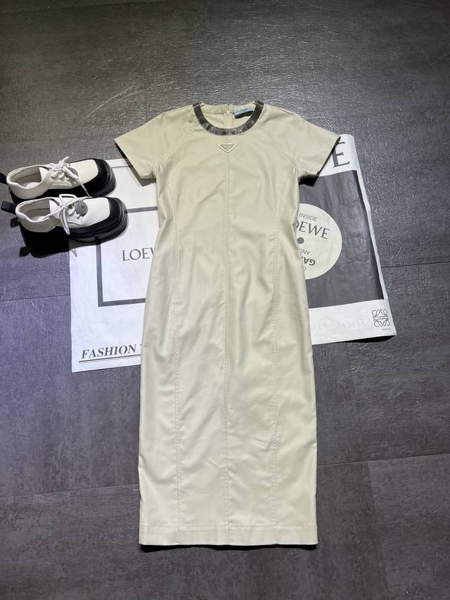 Pp Prad* Best-Selling Dress Now Available! Thoughtful Cut With Tailored Details