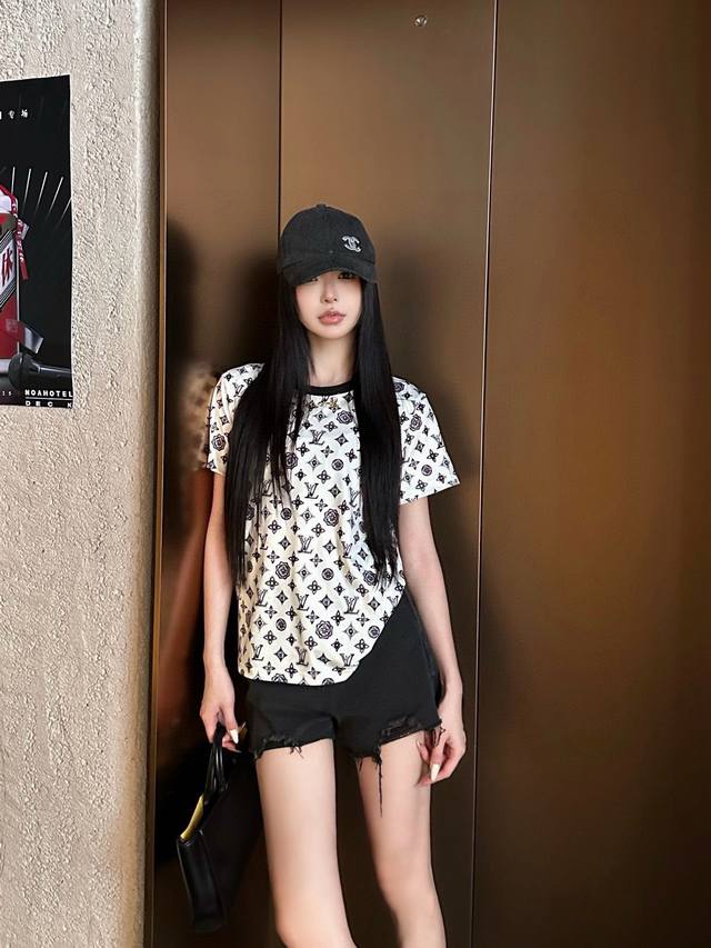 Style Number D25031924 Louis* Donkey House Lv New Arrival Full-Body Letter Logo