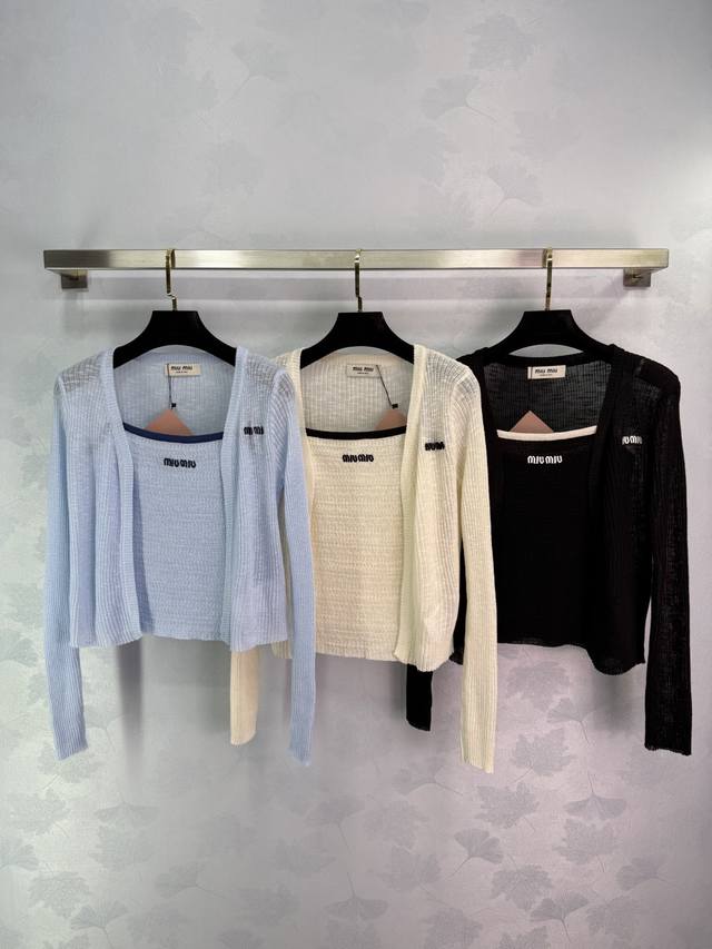 Miu Mi*2025 Spring/Summer New Knit Two-Piece Set, Classic And Versatile. Cardiga