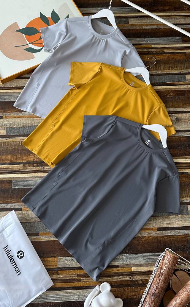 Light Gray, Yellow, Dark Gray