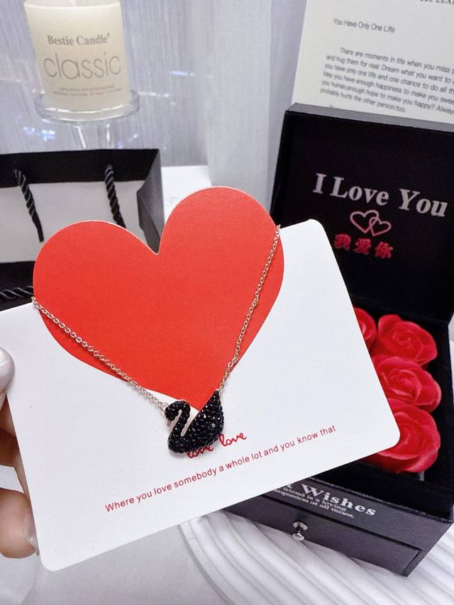 Swan Necklace + 9-Rose Gift Box Set Includes Packing Box Valentine's Day Double-