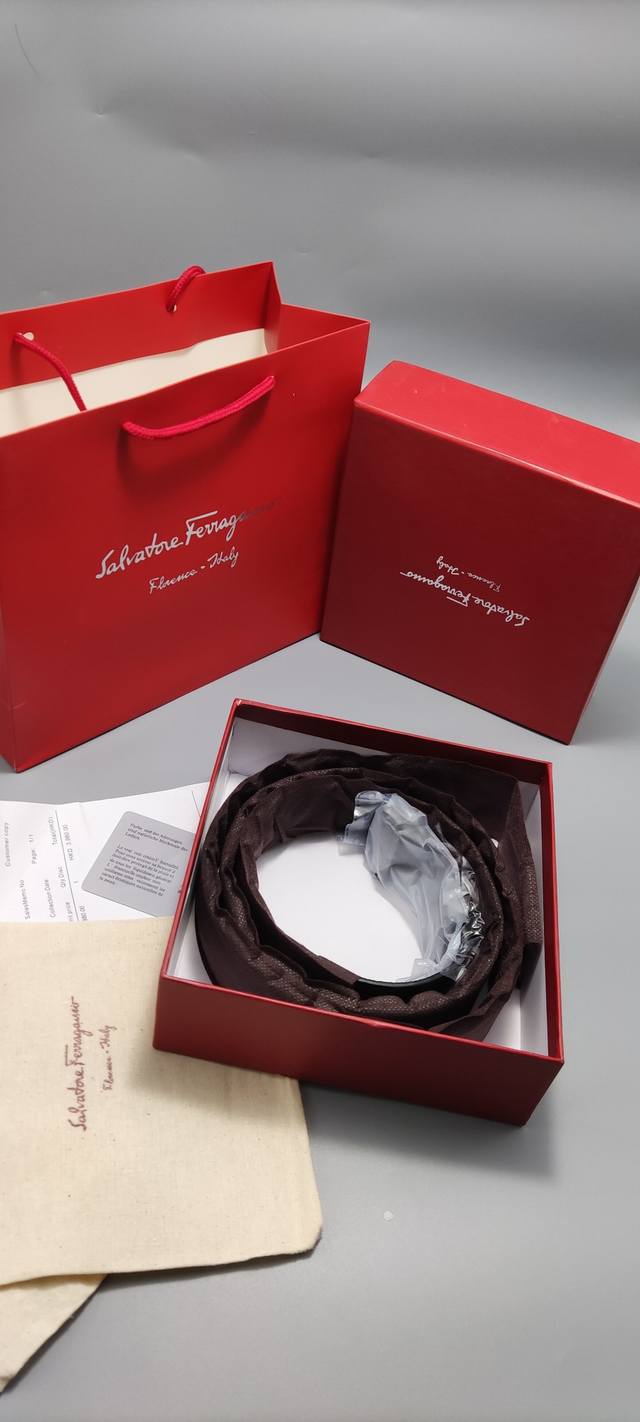 New Arrival Ferragamo Men's Top-Grain Leather Belt With Pin Buckle Original Pack