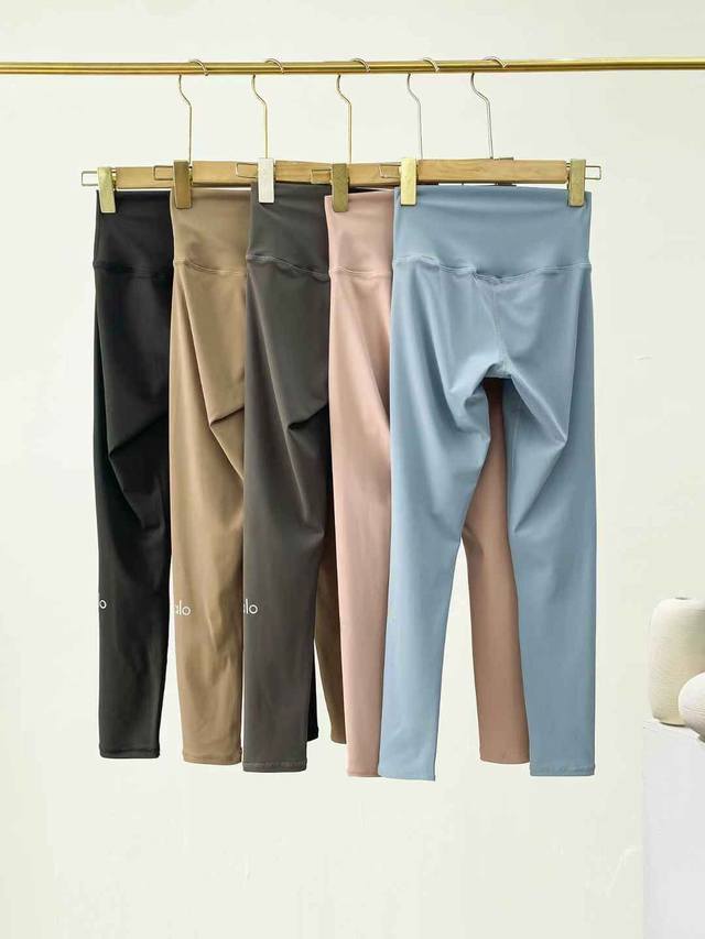 Alo Ken's Signature Yoga Pants, Alo Leg-Marked Yoga Pants, Truly Stunning! Hurry