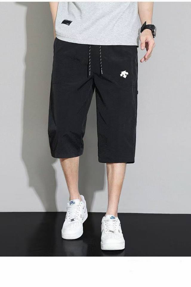 New Arrival Descente Essential Series Breathable Men's Woven Casual Outerwear Lo