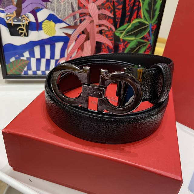 New Arrival ~ High Quality ~ Comes With Gift Box + Handbag + Receipt + Hole Punc