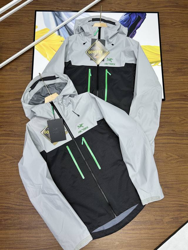 Arc'teryx Alpha Jacket Men's Outdoor Hard-Shell Jacket. Enter The Store With Con