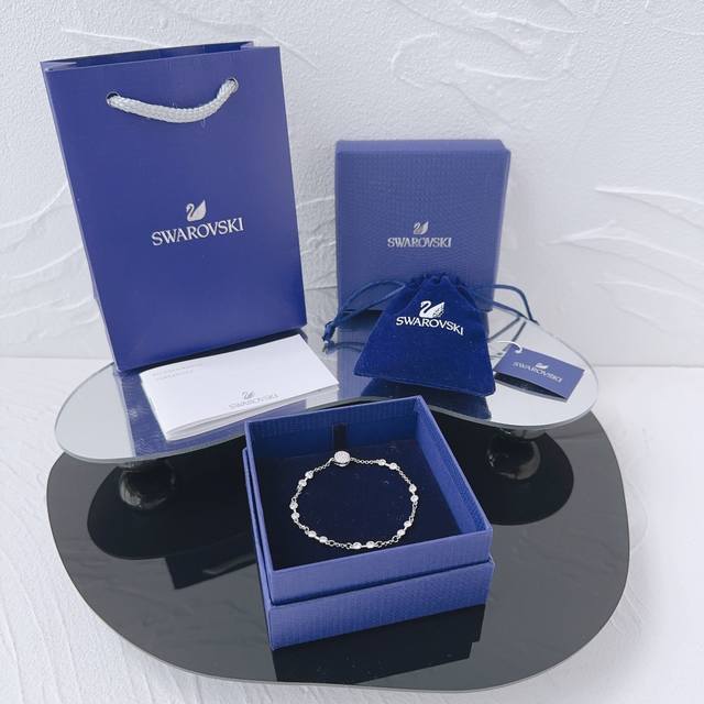Swarovski Remix Magnetic Clasp Bracelet Replica Top-Quality Original Replica! Th