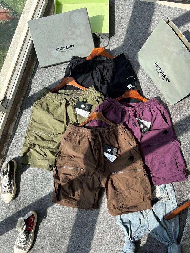 Descente Summer Casual Workwear Shorts: Combining Outstanding Outdoor Performanc