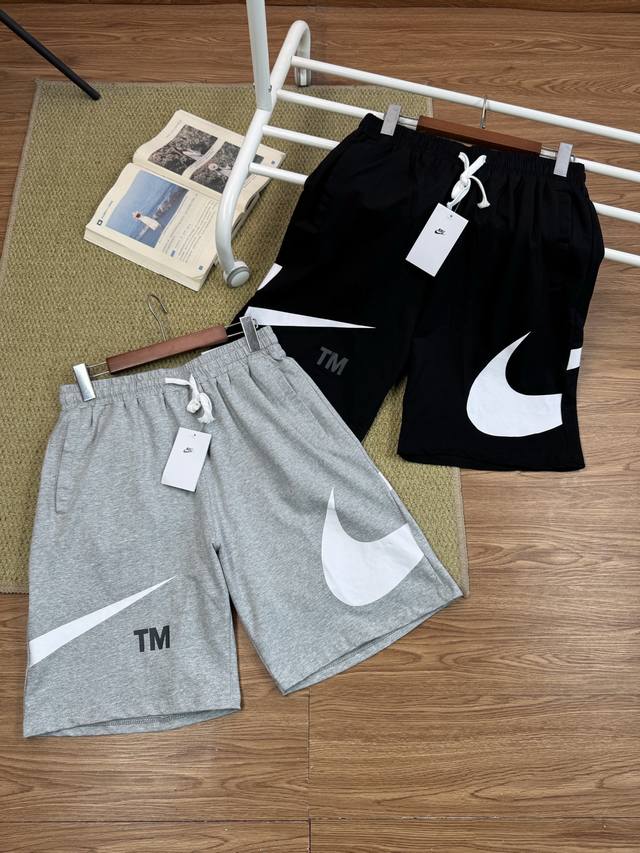 2025 Summer Nike New Short Pants Classic Large Hook Fleece-Lined Shorts Colors: