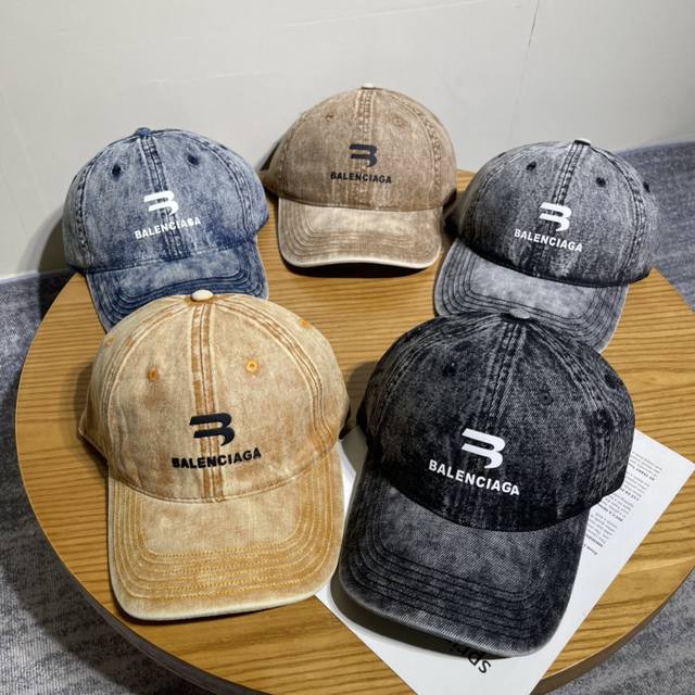 Balenciaga Parisian Baseball Cap