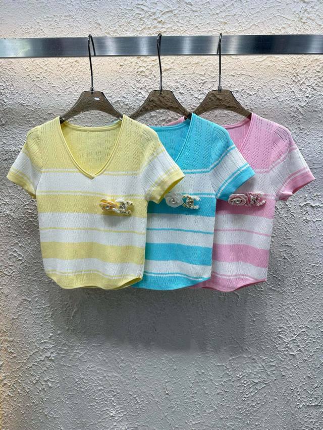 Chanel Chanel Small Flower Brooch Striped Color-Block V-Neck Knit Short-Sleeve S