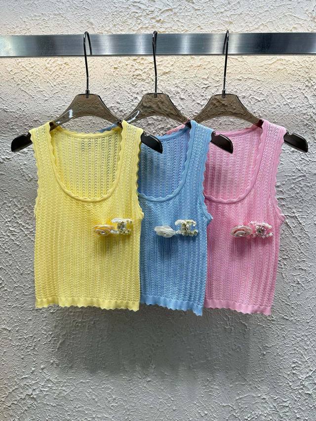 Chanel Chanel Small Flower Brooch Knit Vest Style Number: 25670105245 Colors: Ye