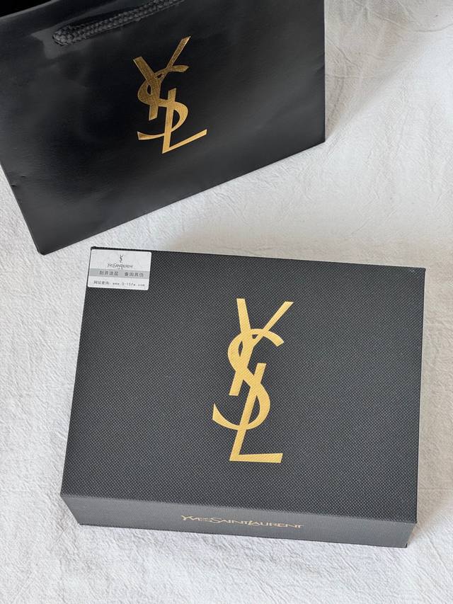 With Packing Box #One Gift Box, Three Desires Not Just Parisian Art On Your Vani