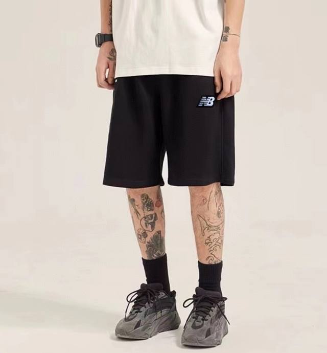 New Balance High-Quality Versatile 100% Cotton Embroidered Shorts Couple's Set.