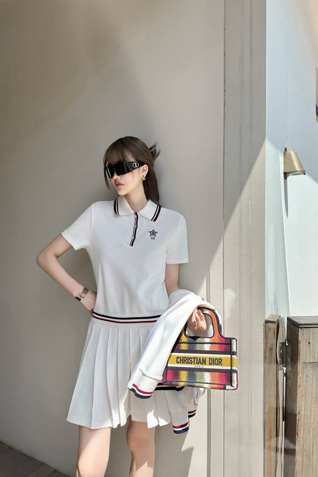 Dior Cd Five-Pointed Star Embroidered Custom Letter Ribbed Collar Pleated Dress