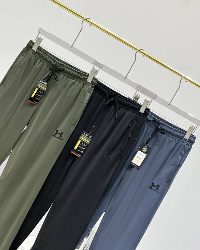 Under Armour Nylon Tencel Fabric Cooling Breathable Walking Air-Conditioned Men'